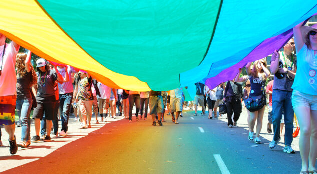 Bandera del arco iris de marzo